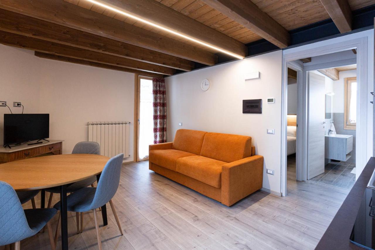Residence Villa Brioschi Априка Екстериор снимка