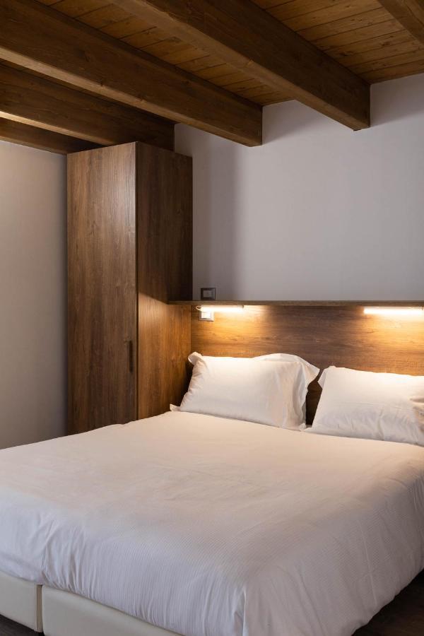 Residence Villa Brioschi Априка Екстериор снимка