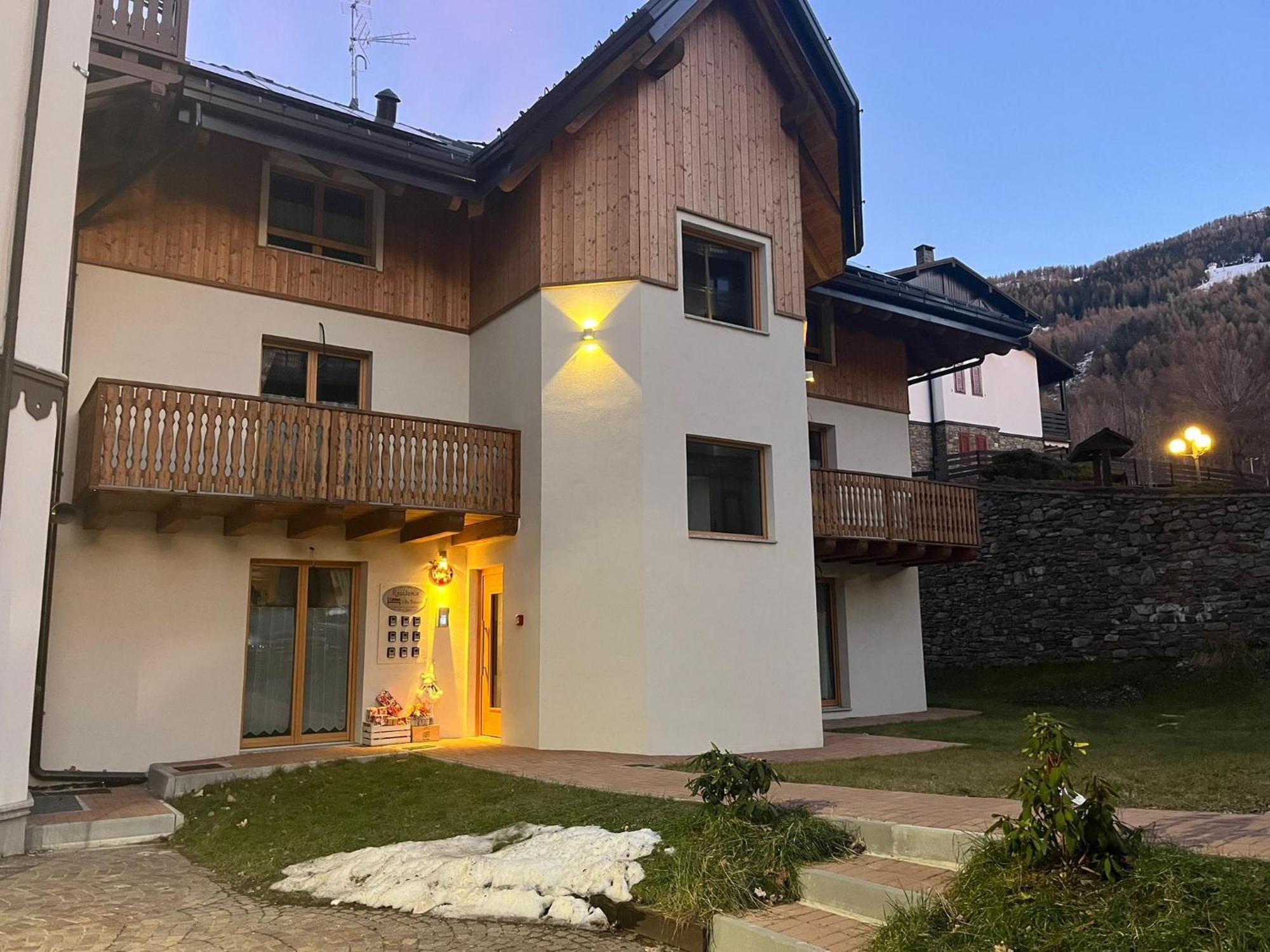 Residence Villa Brioschi Априка Екстериор снимка